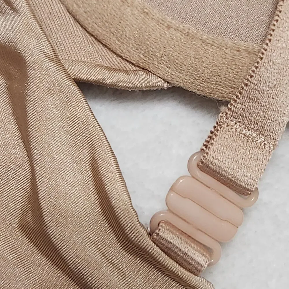 Vanity Fair Bra Size 34A Beige Underwire.   New
